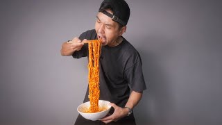 How the creator of Fire Noodles eats Fire Noodles [upl. by Northington]