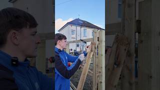 Even spacing and perfectly level every time 😆 diy fencing construction diyhack woodwork home [upl. by Symons]