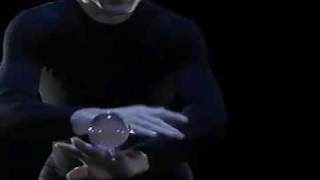 Michael Moschen Performs with One Crystal Ball [upl. by Lavina]