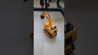 Rc excavator remote control toys excavadora juguete control remoto short toys juguetes [upl. by Omrellug]