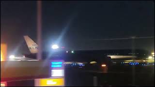 KLM PHBVN Boeing 777306ER Landing to Manila [upl. by Urbanna947]