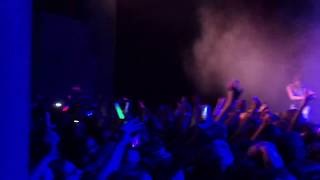 Cody Simpson Surfboard Live Lisbon [upl. by Eytteb]