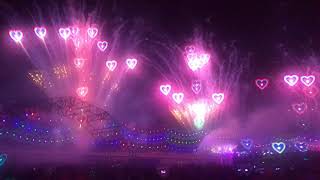 EDC 2018 Amazing fireworks with heart diffraction glasses [upl. by Terencio828]