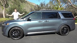 The 2022 Kia Carnival Is a HighTech Luxury Minivan [upl. by Elephus263]