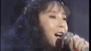 1988나카하라 메이코 中原めいこ Dance in the memories 鏡の中のアクトレス LIVE [upl. by Akinot]