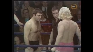 Bobby Barnes vs Mick McMichael World of Sport 1970s Wrestling [upl. by Rebel715]