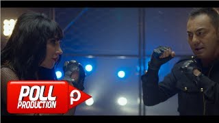 Hande Yener Ft Serdar Ortaç  İki Deli  Official Video [upl. by Atkinson518]