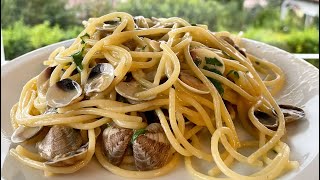 SPAGHETTI CON VONGOLE LUPINI the classic recipe of pasta with clams [upl. by Persson616]