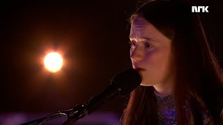 Sigrid – Dynamite Live on NRK1 Lindmo 2021 [upl. by Johnette]