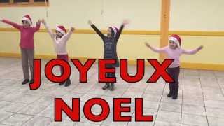 La danse du père Noël version enfants [upl. by Yenial]