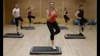 Aerobic Clase de step con música dance  Hogarmania [upl. by Vanthe459]