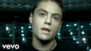 Tiziano Ferro  Imbranato Official Video [upl. by Egon446]