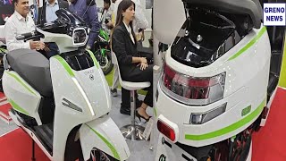 EV India 2024 Onze Green Electric Scooter का अनोखा डिजाइन बाइकसा फ्रंट और कारसा रियर  EV EXPO [upl. by Amadis]