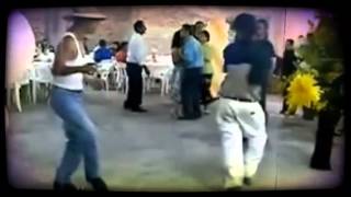 Borrachos bailando chistosos [upl. by Gabriell749]