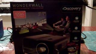 Review Discovery Wonderwall Multimedia Projector [upl. by Trevor840]