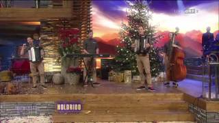 Holdrioo mit Alice beim Silvesterstadl2016 live aus Graz [upl. by Tamah]