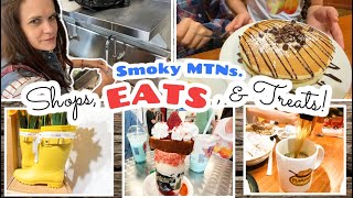 Summer in Gatlinburg TN  Smoky Mountain Shops Eats amp Treats VLOG [upl. by Refotsirk]