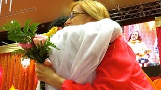 Amma The Hugging Saint Hug is Magic for Goody Awards Founder Liz H Kelly [upl. by Assiralk]