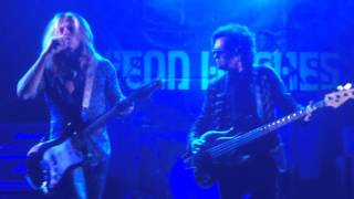 Mistreated  Glenn Hughes with Doug Aldrich  London 1Nov15 [upl. by Aniara]