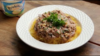 Recette  Courge spaghetti à la sauce crémeuse et aux champignons [upl. by Eelaroc]