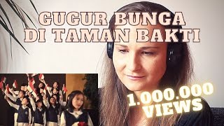 REAKSI Bule Ceko mendengarkan lagu wajib nasional quotGugur Bungaquot [upl. by Goodard736]