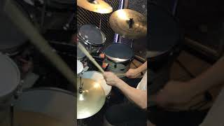 Como tocar bateria em samba enredo shorts [upl. by Paulie279]