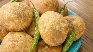 Khasta Kachori Recipe  Halwai Style Moong Dal Khasta Kachori Recipe [upl. by Jaeger]