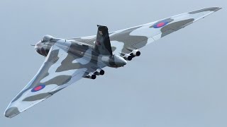 Avro Vulcan XH558 Amazing Departure  Airshow  Great Sound HD [upl. by Ikin975]