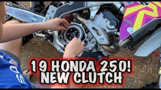 How To Install a Clutch in a 2019 Honda CRF250R [upl. by Ybab]