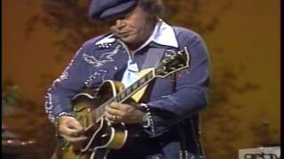 Roy Clark quotGood Ol Boyquot Plays A Mean Guitar  Live 1976 [upl. by Noswal]