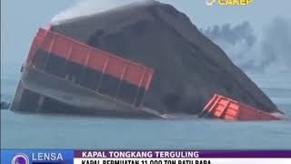 Detik  detik Kapal Tongkang Terguling di Cilacap Jawa Tengah [upl. by Atahs]