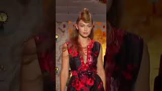 Gigi vs Bella Hadid sisters walk for Anna Sui moment viral shorts gigihadid bellahadid runway [upl. by Mansoor715]