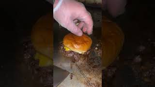 Burguer food elwoooooo viralvideo [upl. by Arinay]