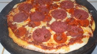 Pizza con salame y pepperoni [upl. by Ardnauq]