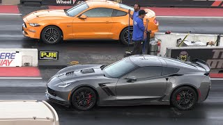 Mustang GT vs Corvette  drag racing [upl. by Narhet843]