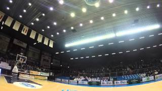 Lingresso di Metta World Peace alla Mapooro Arena [upl. by Av365]