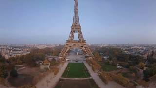 Visitez la Tour Eiffel en réalité virtuelle à 360° [upl. by Eissed]