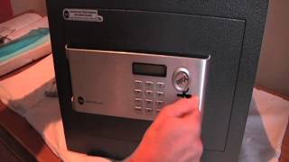 How to Install a Yale Home Safe [upl. by Nohtiek648]