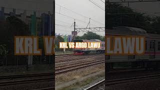 KRL Commuter Line VS Argo Lawu keretaapi keretaapiindonesia [upl. by Siuqramed470]