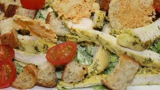 Salade César au poulet  سلطة قيصر بالدجاج‬‎ [upl. by Cran954]