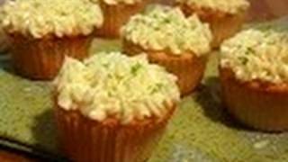 Key Lime Cupcakes Part 1 Cupcake Show 23 [upl. by Kurr]