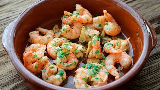 Gambas al Ajillo  Tapa típica española receta tradicional [upl. by Ellevehc]