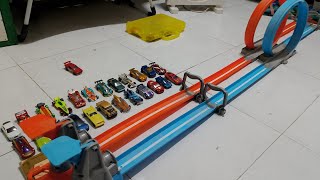 Hot Wheels Dual Loop Dash Tournament quotCan you take down the champquot [upl. by Warchaw]