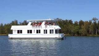 Coomera Houseboat Holidays  Gold Coast  by Grasshopper Travel [upl. by Akinimod190]