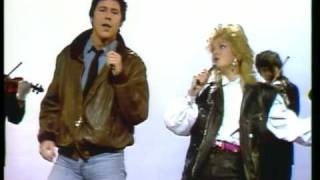 Bonnie Tyler amp Shakin Stevens  A Rockin Good Way 1984 [upl. by Cliffes907]