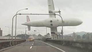 TransAsia PLANE CRASH  04 FEB 2015  Flight GE 235 [upl. by Kapor908]