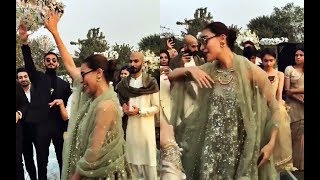 Sadaf Kanwal Item Song Performance at Wedding [upl. by Yankee543]