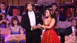 Wer Uns Getraut sung by Carmen Monarcha and Morschi Franz in Dresden [upl. by Faubert943]