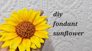 diy fondant sunflower complete tutorial diy fondant craft cakedecorating [upl. by Oretos196]