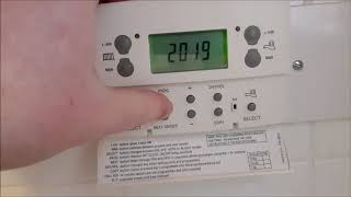 Danfoss FP715Si Clock Settings Setting The Time [upl. by Alakcim]